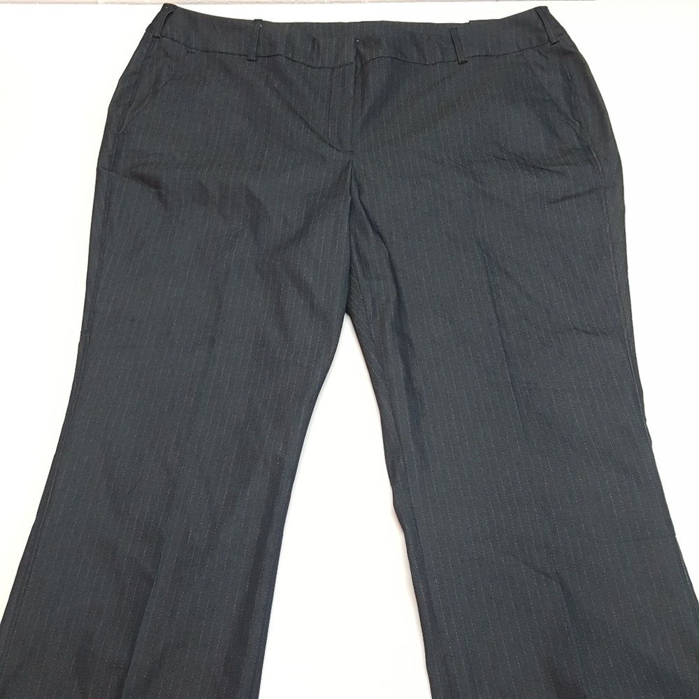Lane Bryant The Lena Crop Navy Pants Size 22